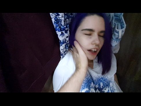 ❤️ Na maua lo'u tuafafine i totonu o le kapoti ma fesoasoani ia te ia e fa'ama ️❌ Pono faigata ❤